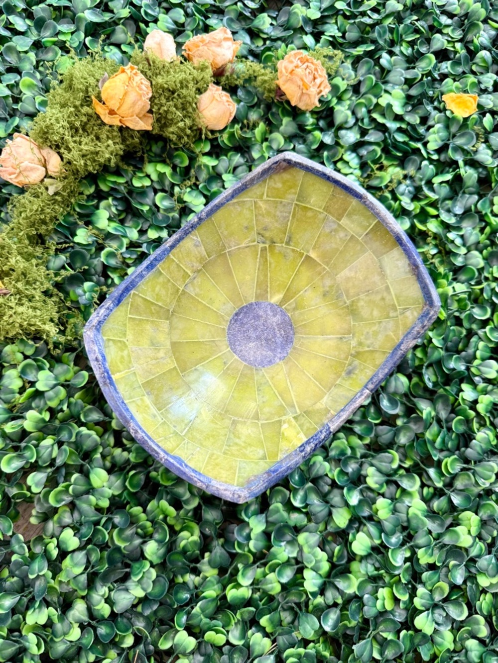 Serpentine & Lapis lazuli bowl